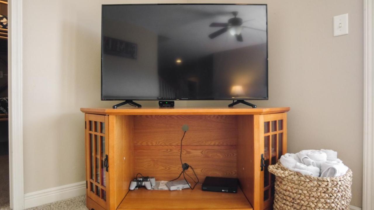 브랜슨 4Br Walk-In - Pool Table - Hot Tub - Fire Pit - Free Tickets Included - Dv164 아파트 외부 사진